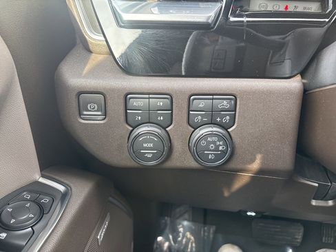 Used 2022 Chevrolet Silverado 1500 RST w/ All Star Edition Plus image 18