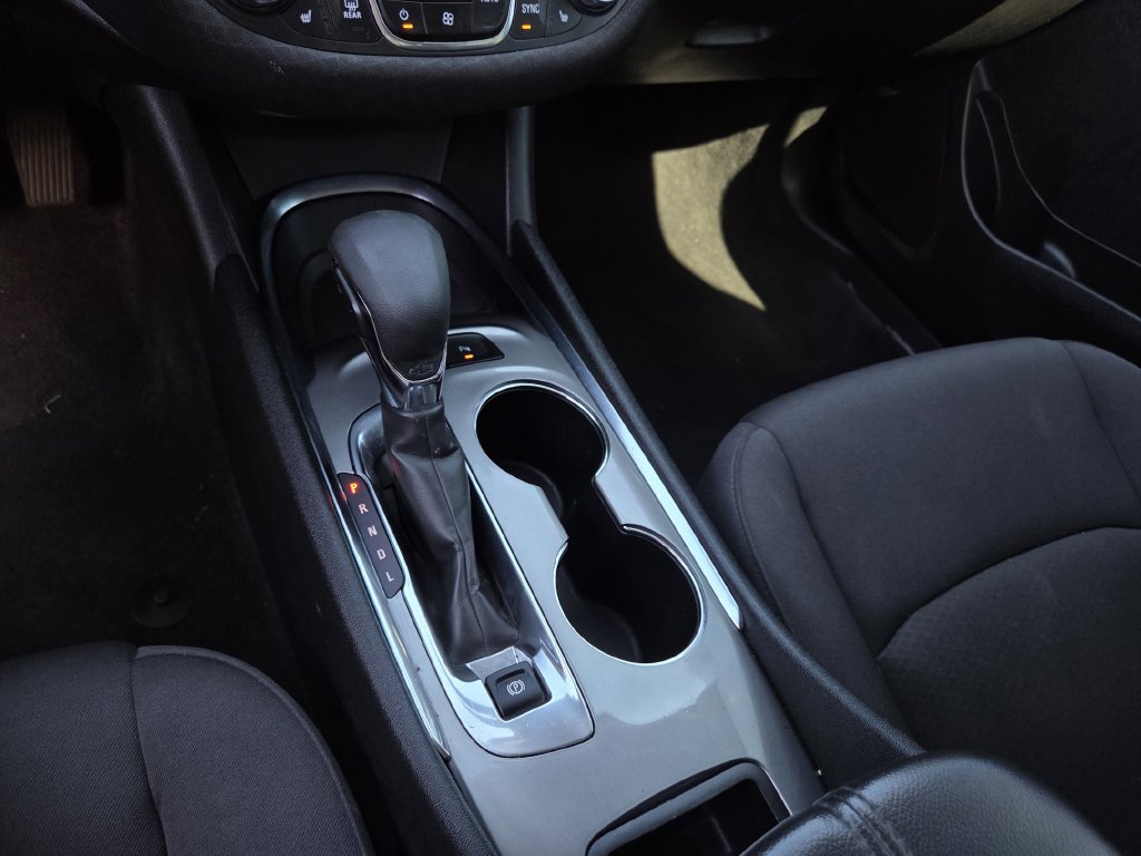 Used 2023 Chevrolet Malibu LT w/ Driver Confidence Package FWD image 12