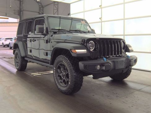 Used 2023 Jeep Wrangler Unlimited w/ Cold Weather Group image 3