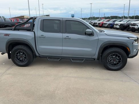 Used 2023 Nissan Frontier PRO-4X w/ Pro-4X Premium Package AWD/4WD image 2