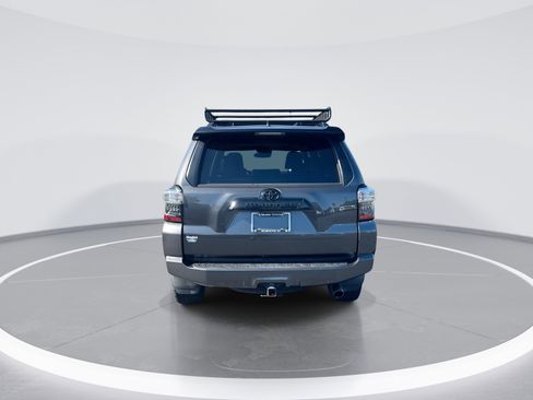 Used 2021 Toyota 4Runner Venture w/ Moonroof Package AWD/4WD image 8