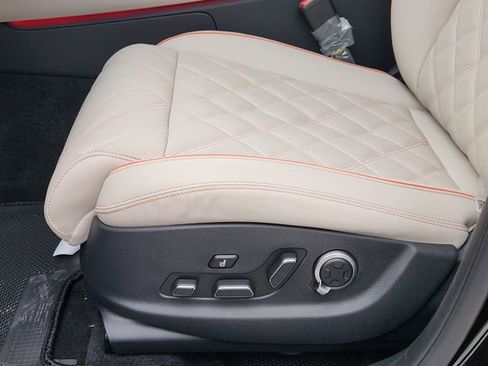 New 2026 Genesis GV70 3.5T Sport Prestige AWD/4WD image 19