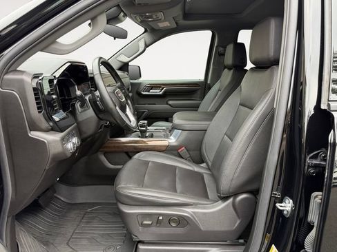 Used 2024 GMC Sierra 1500 Elevation w/ Elevation Premium Package AWD/4WD image 11