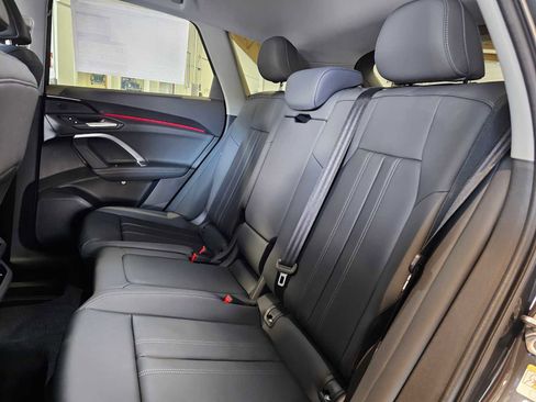 New 2025 Audi Q5 Premium image 17