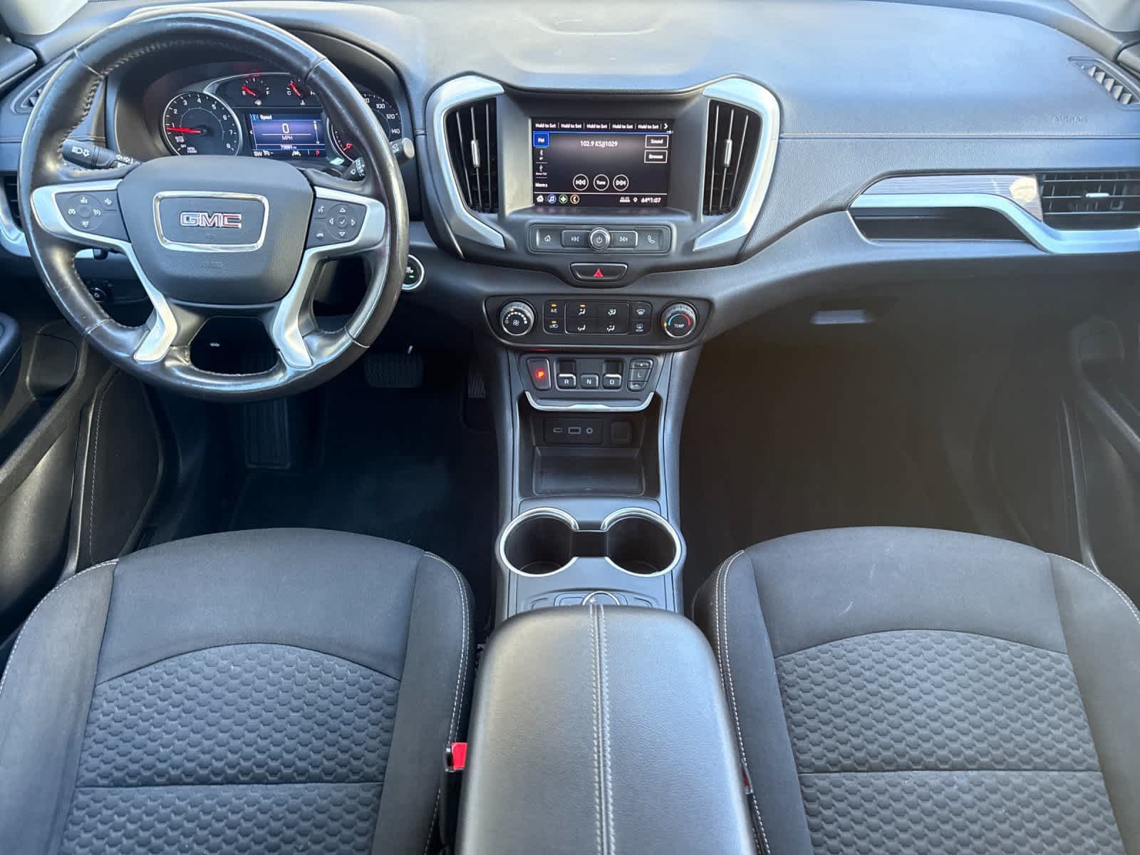 Used 2020 GMC Terrain SLE FWD image 3