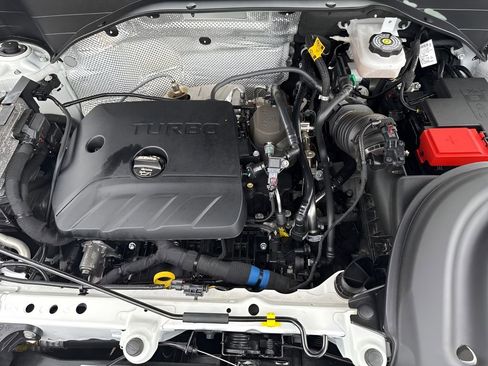 Used 2025 Chevrolet TrailBlazer LT FWD image 27