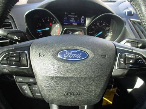 Used 2018 Ford Escape SEL image 15