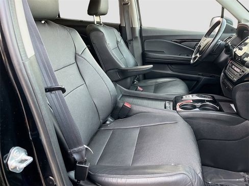 Used 2022 Honda Pilot Elite image 32