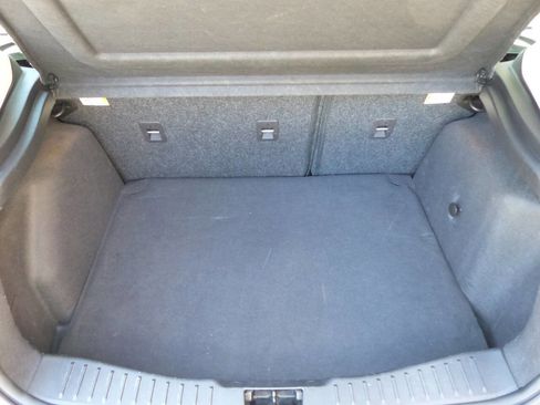 Used 2016 Ford Focus SE w/ Equipment Group 201A FWD image 24