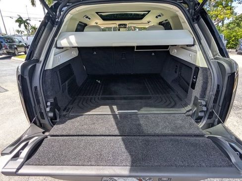 Used 2023 Land Rover Range Rover SE AWD/4WD image 18