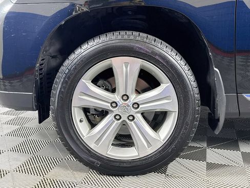 Used 2013 Toyota Highlander Limited AWD/4WD image 34