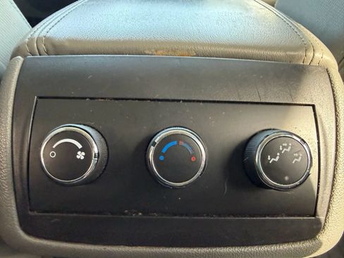 Used 2017 Chevrolet Traverse LS FWD image 14