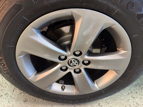 Used 2015 Toyota RAV4 XLE w/ Outdoor Package AWD/4WD image 39