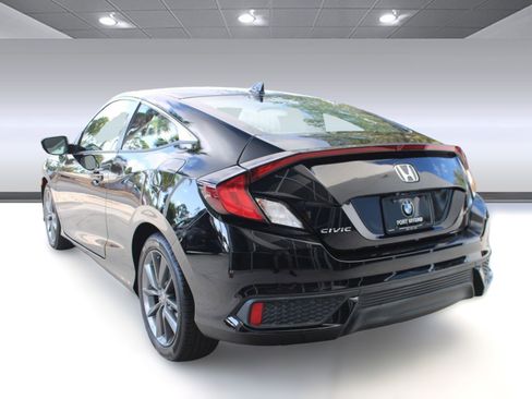 Used 2019 Honda Civic EX image 3