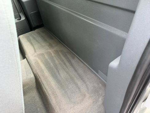 Used 2005 Dodge Dakota ST image 26