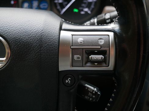 Used 2018 Lexus GX 460 image 25