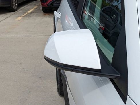 New 2024 Hyundai Ioniq 5 SEL image 8