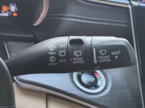 Used 2025 Jeep Grand Cherokee Limited RWD image 26