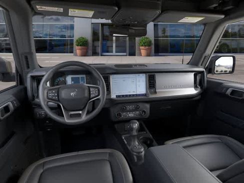 New 2025 Ford Bronco Outer Banks AWD/4WD image 9