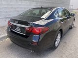 Used 2018 INFINITI Q70 Luxe w/ Cargo Package image 3