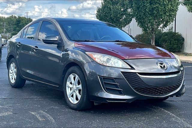 Used 2010 MAZDA MAZDA3 i Touring FWD image 2