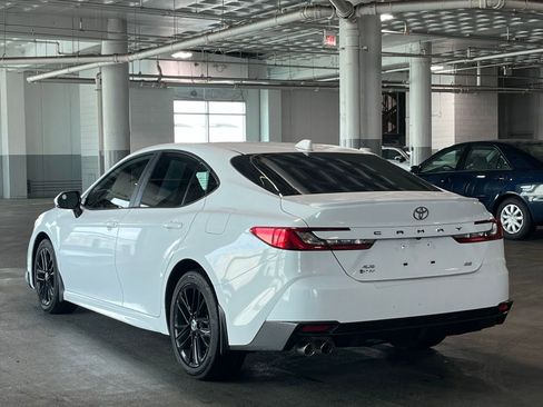 Used 2025 Toyota Camry SE w/ Multimedia Upgrade Package image 7