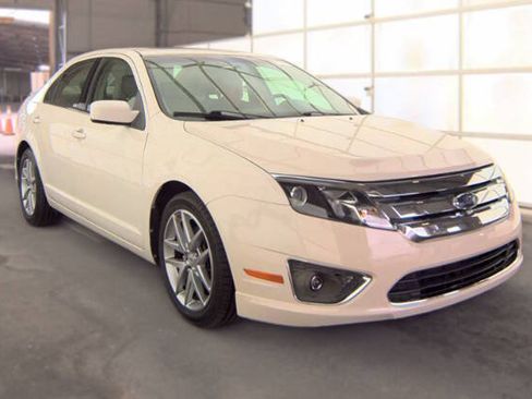 Used 2010 Ford Fusion SEL FWD image 5