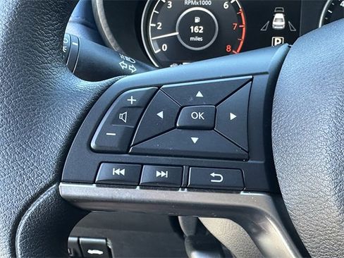 Used 2025 Nissan Versa SV w/ Trunk Package image 25