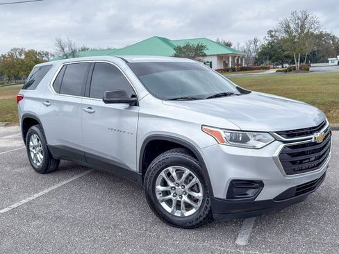 Used 2019 Chevrolet Traverse LS image 2