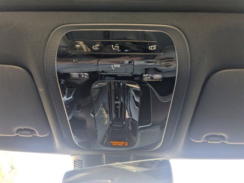 Used 2022 Mercedes-Benz C 300 Sedan image 27