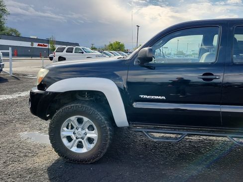 Used 2011 Toyota Tacoma 4x4 Double Cab w/ SR5 Pkg #2 image 10