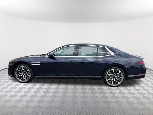 Used 2025 Genesis G90 3.5T AWD/4WD image 8