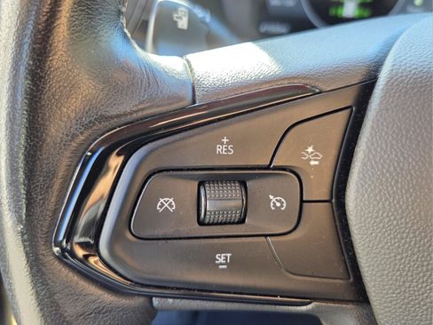 Used 2023 Chevrolet Bolt EUV LT w/ Convenience Package FWD image 27