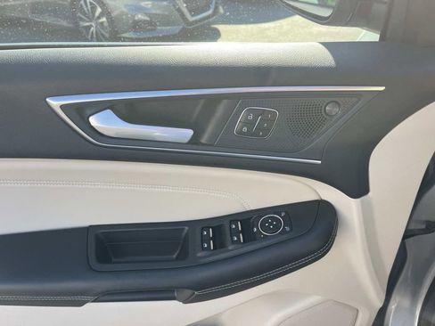 Used 2024 Ford Edge Titanium image 17