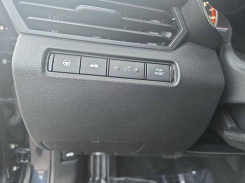 Used 2019 Nissan Altima 2.5 SV image 12