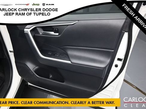 Used 2019 Toyota RAV4 XLE Premium w/ Cold Weather Package FWD image 35
