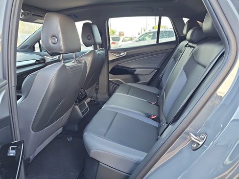 Used 2023 Volkswagen ID.4 S RWD image 15