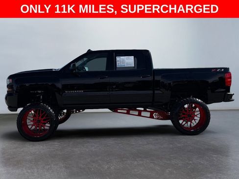 Used 2018 Chevrolet Silverado 1500 LT w/ All Star Edition AWD/4WD image 6