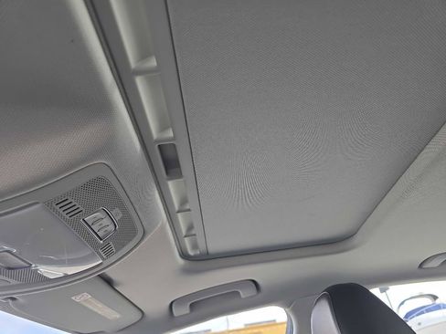 Used 2016 Audi A4 2.0T Premium image 18