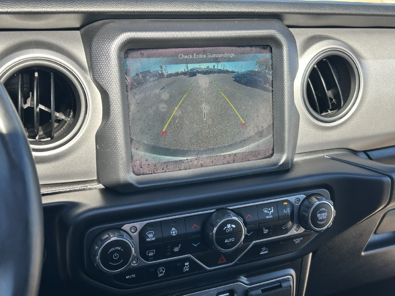 Used 2023 Jeep Wrangler Sport AWD/4WD image 29