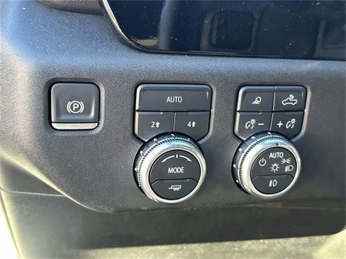 Used 2025 GMC Sierra 1500 SLT image 22