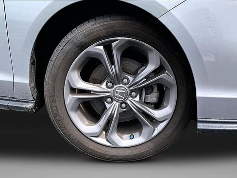 Used 2024 Honda Accord EX image 9
