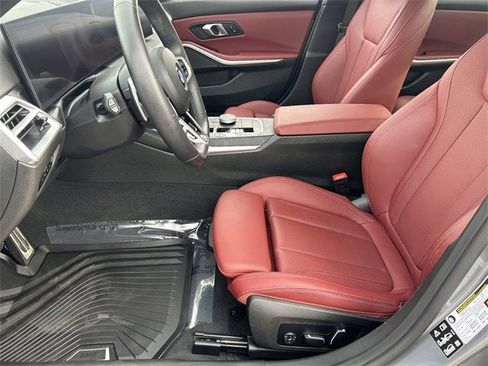 Used 2025 BMW 330i xDrive Sedan w/ M Sport Package image 21