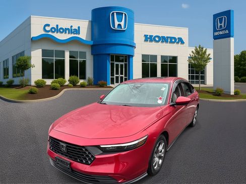 Used 2024 Honda Accord EX image 2