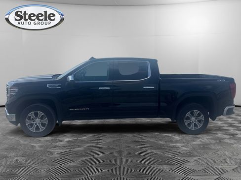 Used 2025 GMC Sierra 1500 SLT AWD/4WD image 2