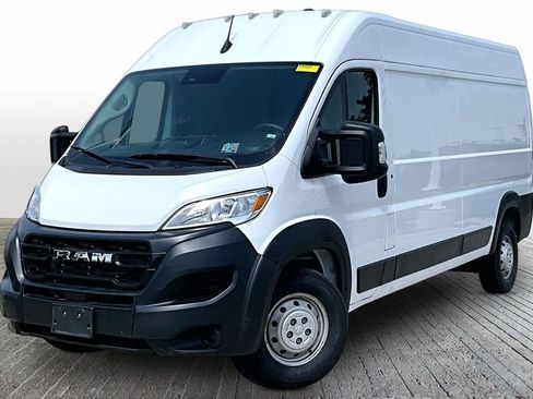 Used 2023 RAM ProMaster 2500 FWD image 3