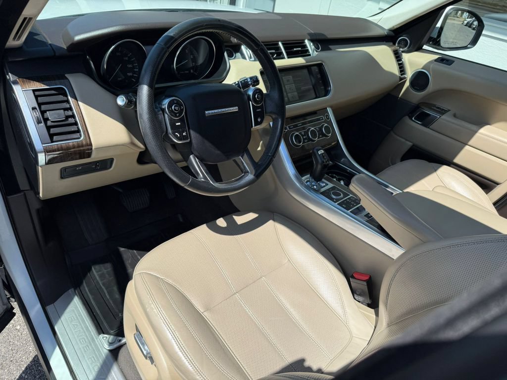 Used 2014 Land Rover Range Rover Sport HSE AWD/4WD image 18