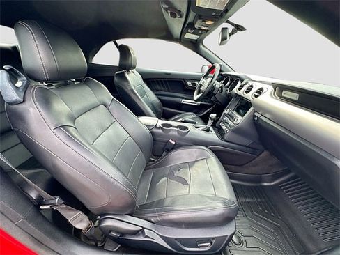 Used 2018 Ford Mustang Premium image 25