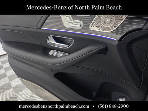 Certified 2025 Mercedes-Benz Maybach GLS 600 4MATIC image 27