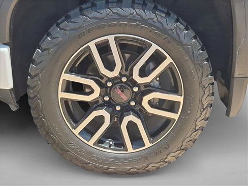 Used 2020 GMC Sierra 1500 AT4 w/ AT4 Premium Package AWD/4WD image 23